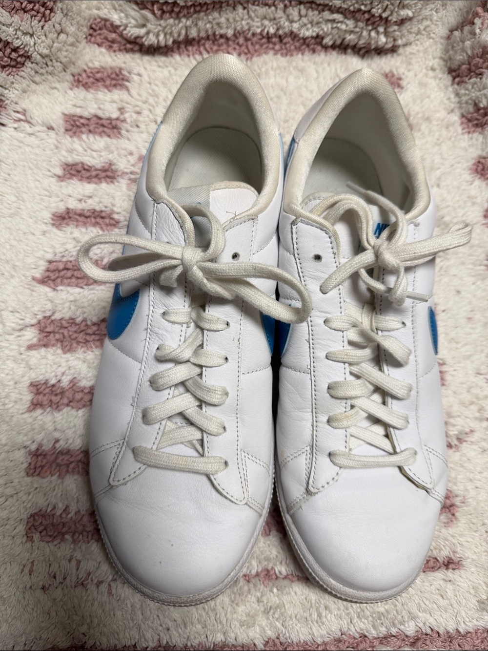 Nike White Leather Sneakers with Blue Swoosh